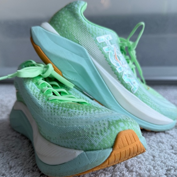 Hoka Women's Mach X -Regular Width | Lime Glow/Sunlit Ocean | Size 8 - Picture 5 of 8